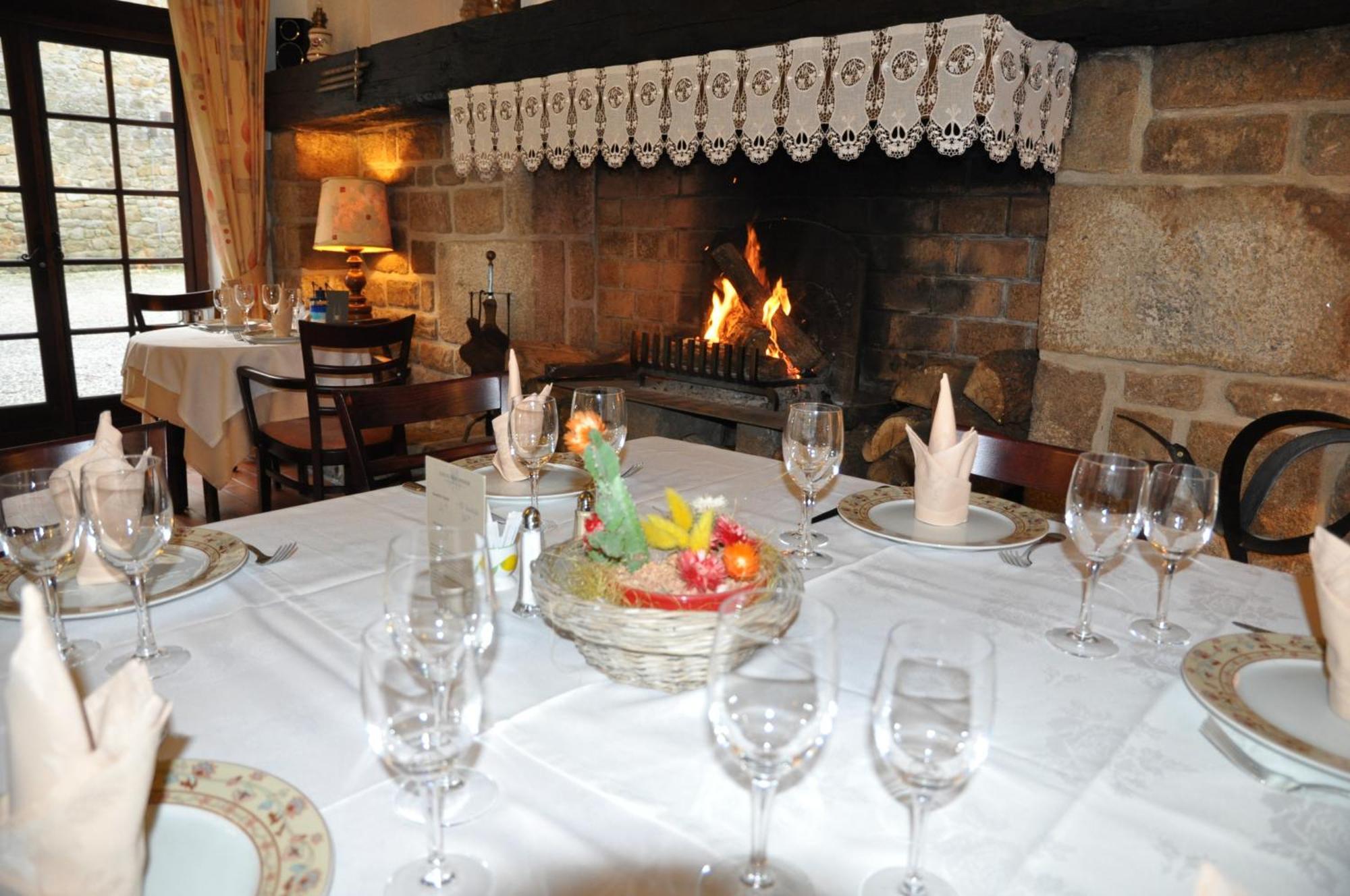Logis Hotel Et Restaurant Auberge Le Ratelier Carnac Exterior foto